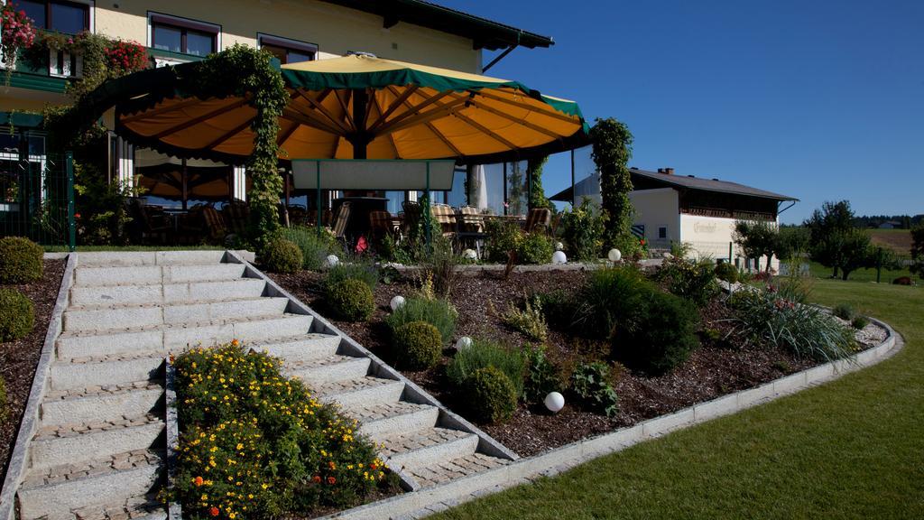 Landgasthof Entenwirt Tarsdorf Exterior foto